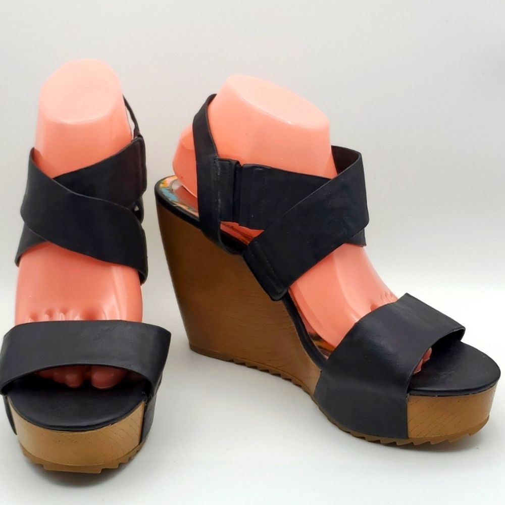MADDEN GIRL ROMA WEDGE‎ SANDAL. SIZE 10M. S858